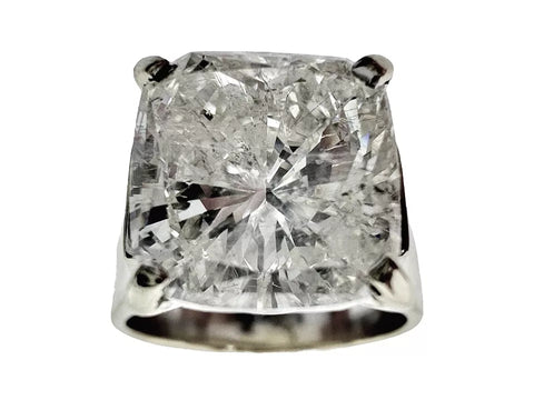 18k White Gold Cushion Cut Diamond Cathedral Style Engagement Ring Size 5