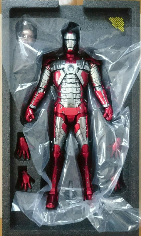 Hot Toys Iron Man 2 Mark V 1/6 Scale Figure