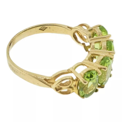 10K Yellow Gold Peridot 3.56Ctw 3G Ring Size 7